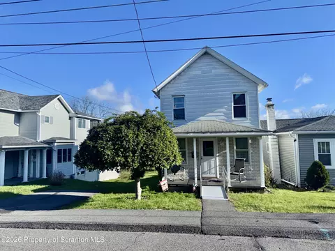 119 School St, Olyphant, PA 18447