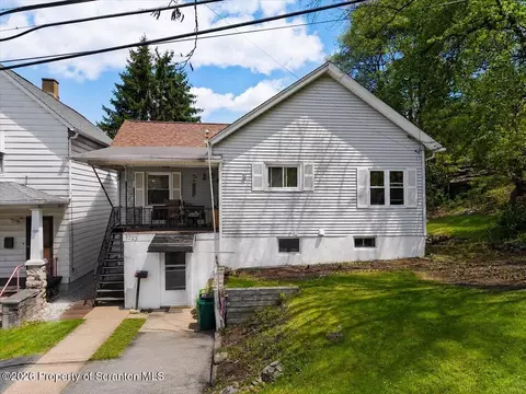 1223 Beech St, Scranton, PA 18505