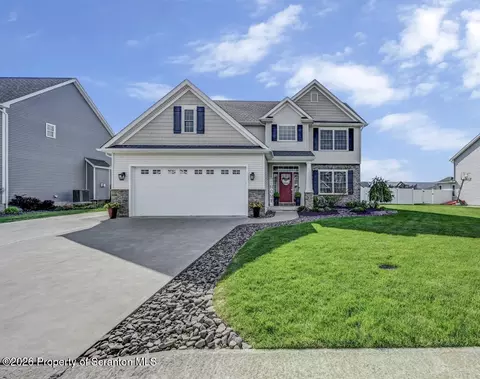125 Falcon Ln, Archbald, PA 18403