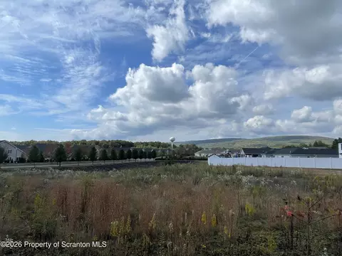103 Osprey Ln, Archbald, PA 18403
