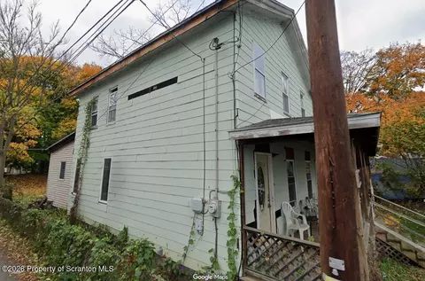 1323 12 Lafayette St, Scranton, PA 18504