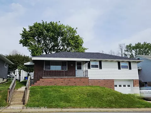 405 Baker St, Taylor, PA 18517