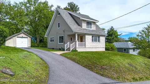 324 Harwood Ave, Clarks Summit, PA 18411