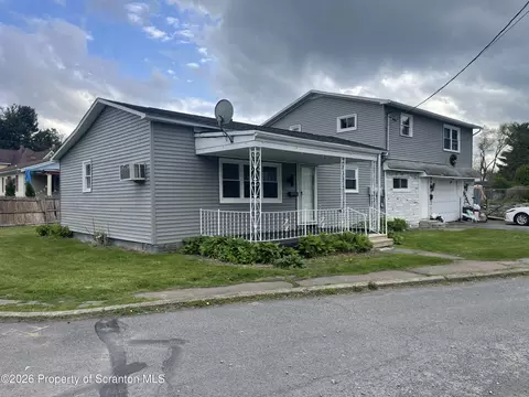 238 George St, Moosic, PA 18507