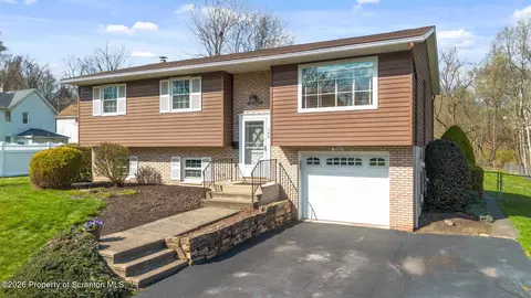 546 Leggett St, Scranton, PA 18508