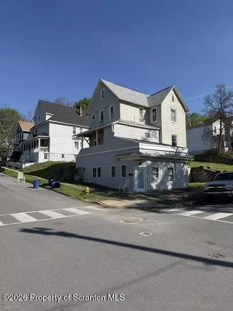 1327 Vine St, Scranton, PA 18510