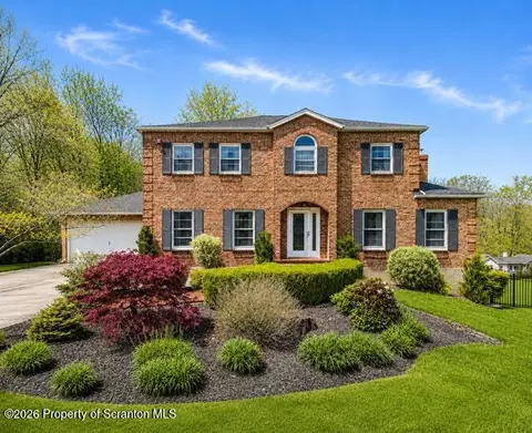 741 Jefferson Blvd, Jefferson Twp, PA 18436