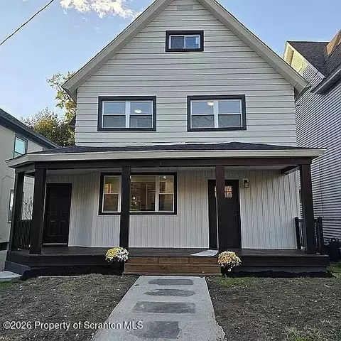 1105 Quincy Ave, Dunmore, PA 18510