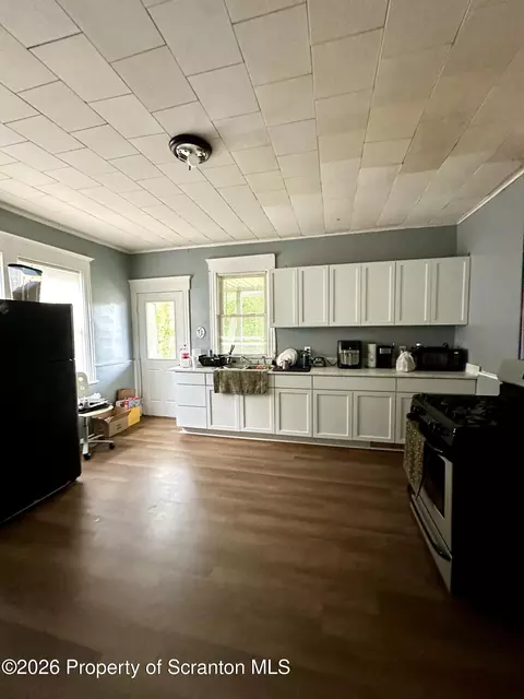 310 New Hancock St, Wilkes-barre, PA 18702