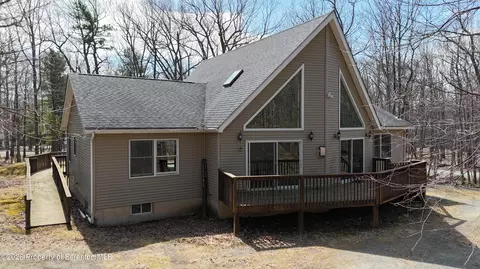 102 Loveland, Tafton, PA 18464