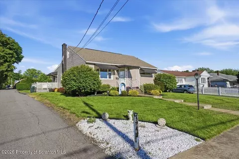 101 Stone St, Moosic, PA 18507