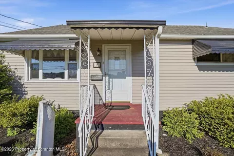 Exterior - 101 Stone St, Moosic, PA 18507 photo 5 of 6