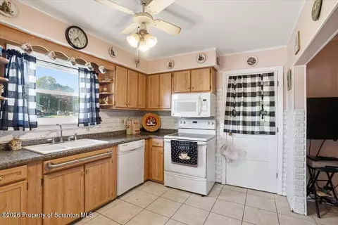 Kitchen - 101 Stone St, Moosic, PA 18507 photo 1 of 4
