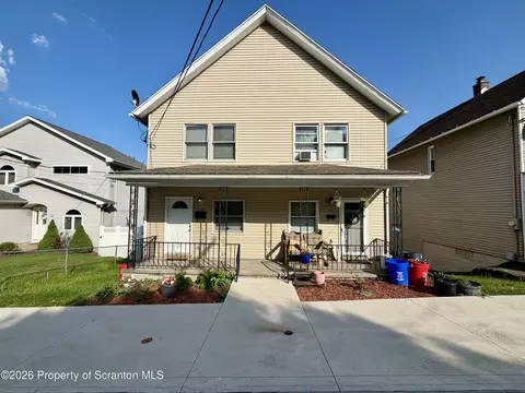 208-210 Lincoln St, Dickson City, PA 18519