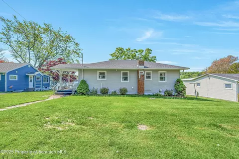 108 George Dr, Jefferson Twp, PA 18436