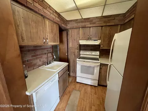 Kitchen - 301 Milwaukee Ave, Old Forge, PA 18518 photo 1 of 4
