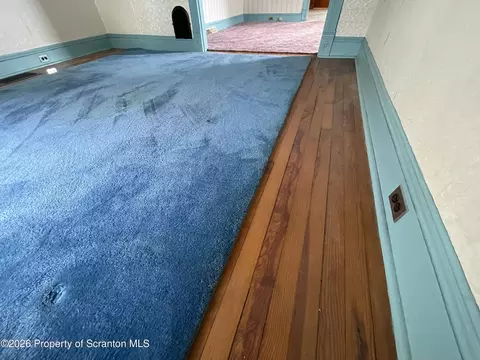 Living - 301 Milwaukee Ave, Old Forge, PA 18518 photo 2 of 4
