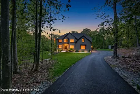 100 Highland Rd, Roaring Brook Twp, PA 18444
