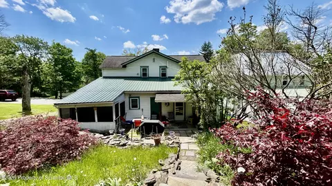 94 Franklin St, Great Bend, PA 18821