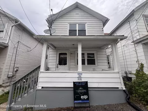 20 Sand St, Pittston, PA 18640