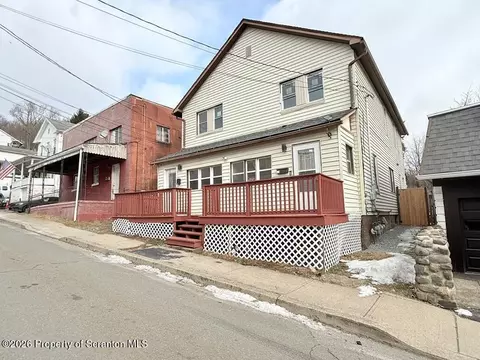 210-212 Center Ave, Plymouth, PA 18651
