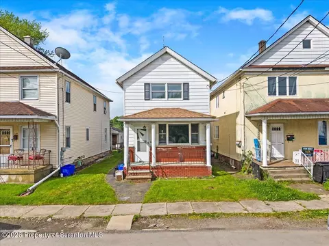 123 Mooney St, Olyphant, PA 18447