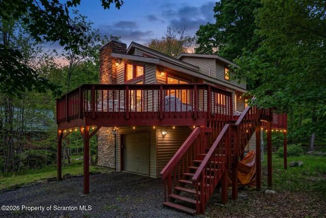 98 E Creek View Dr, Clifton Twp, PA 18424
