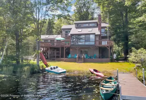 48 Lake Dr, Clifton Twp, PA 18424