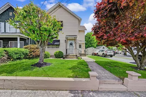 828 Oak St, Scranton, PA 18508