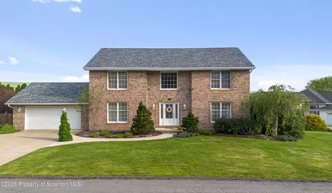 137 Maria Blvd, Archbald, PA 18403