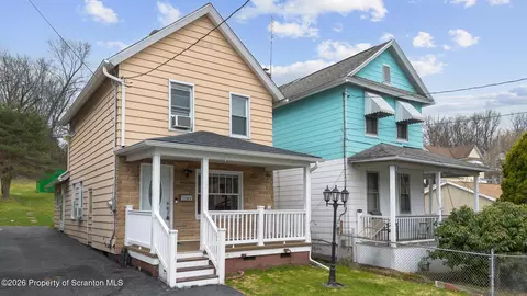 118 N Grant Ave, Scranton, PA 18504