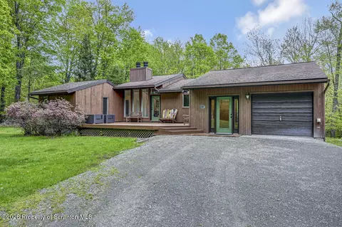 248 Bulletwood Rd, Clifford Township, PA 18470
