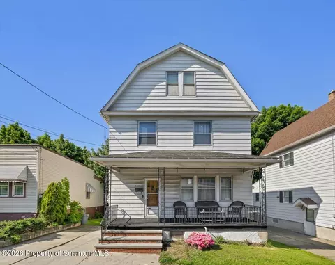 510 E Warren St, Dunmore, PA 18512
