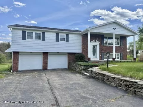 1376 Fairview Rd, Clarks Summit, PA 18411