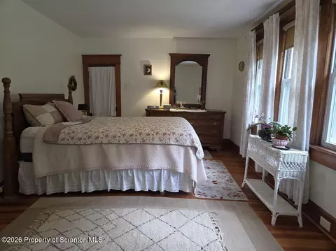 Bedroom - 229 E Mountain Rd, Scranton, PA 18505 photo 2 of 6