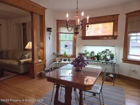 Dining - 229 E Mountain Rd, Scranton, PA 18505 photo 2 of 4