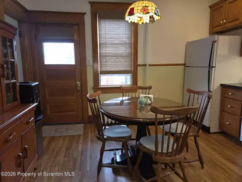 Dining - 229 E Mountain Rd, Scranton, PA 18505 photo 4 of 4