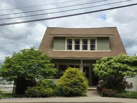 Exterior - 229 E Mountain Rd, Scranton, PA 18505 photo 2 of 9