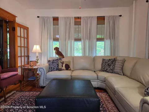 Living - 229 E Mountain Rd, Scranton, PA 18505 photo 1 of 3