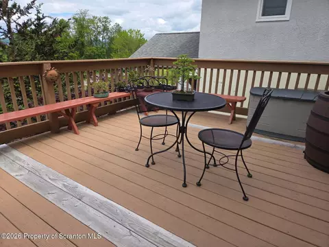 Exterior - 229 E Mountain Rd, Scranton, PA 18505 photo 6 of 9