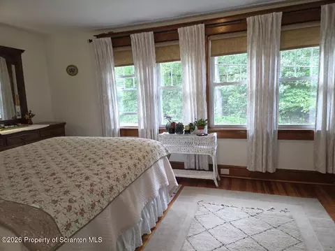 Bedroom - 229 E Mountain Rd, Scranton, PA 18505 photo 1 of 6