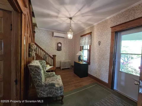 Entry Way - 229 E Mountain Rd, Scranton, PA 18505 photo 1 of 4