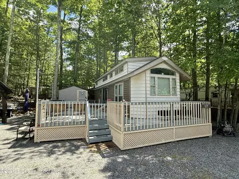 23 Woodland Way, Covington Twp, PA 18424