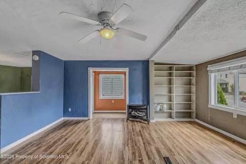 Living - 640 E Grant St, Olyphant, PA 18447 photo 2 of 3