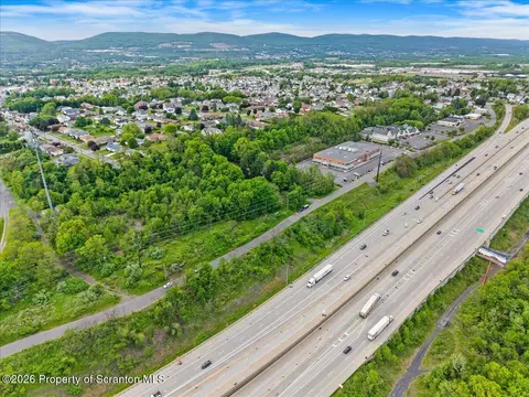 Meade Street, Dunmore, PA 18512