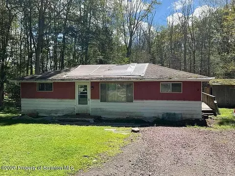 1013 Woodhaven Dr, White Haven, PA 18661