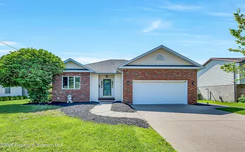 438 1st St, Blakely, PA 18447