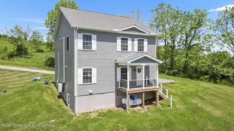 109 Walnut Ridge Dr, Mehoopany, PA 18629