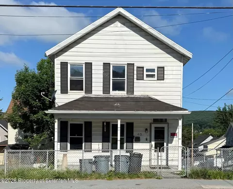 45 Belmont St, Carbondale, PA 18407