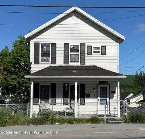 45 Belmont St, Carbondale, PA 18407